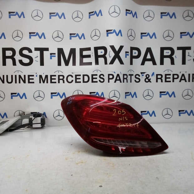 MERCEDES C-CLASS W205 PASSENGER SIDE LEFT NS REAR TAIL LIGHT A2059061357 FMT217