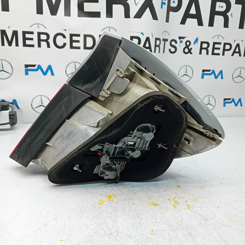 MERCEDES CLC W203 2010 PASSENGER SIDE NS REAR TAIL LIGHT A2038205164 FMT158