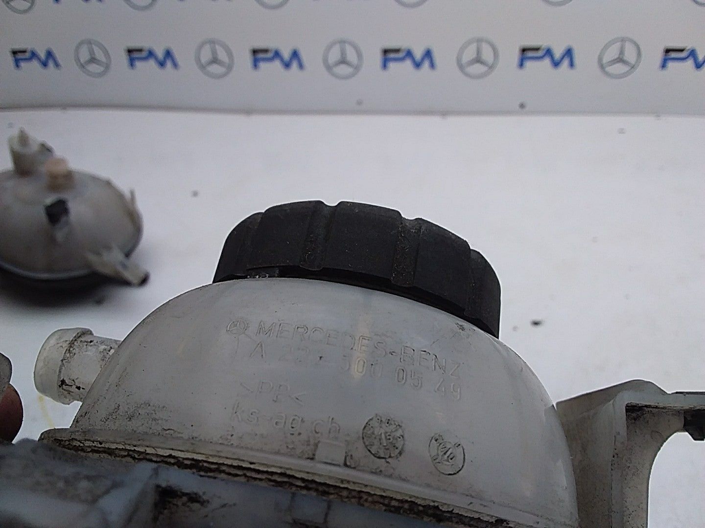 MERCEDES BENZ S-CLASS W222 COOLANT EXPANSION TANK 2014ONWARDS A2225000549 FMC117