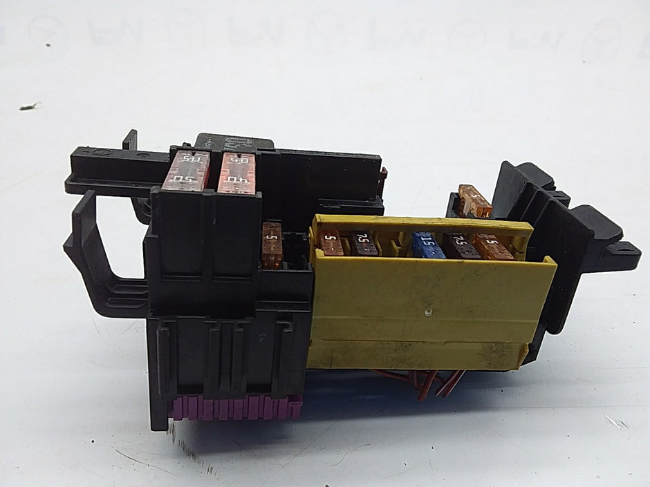 MERCEDES C CLASS FUSE RELAY BOX A2059067200 W205 2014-2021 FMF19