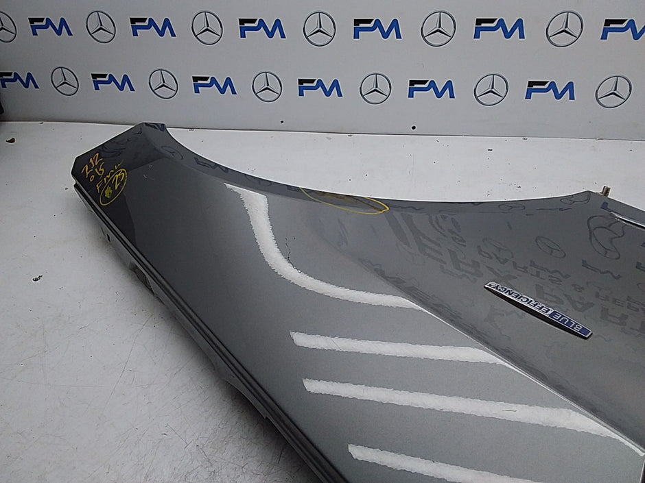 MERCEDES  E-CLASS W212 OS RIGHT DRIVER SIDE WINGS FMW25 A2128610201