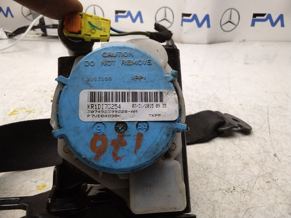 MERCEDES A CLASS W176 REAR L / R SIDE SEAT BELT A1768602385 FMS172 NSR OSR