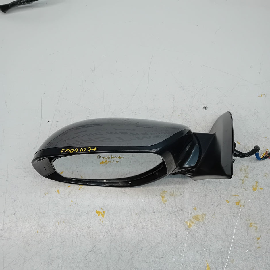 MITSUBISHI OUTLANDER MK3 PASSENGER SIDE WING MIRROR  POWER FOLD FM001074