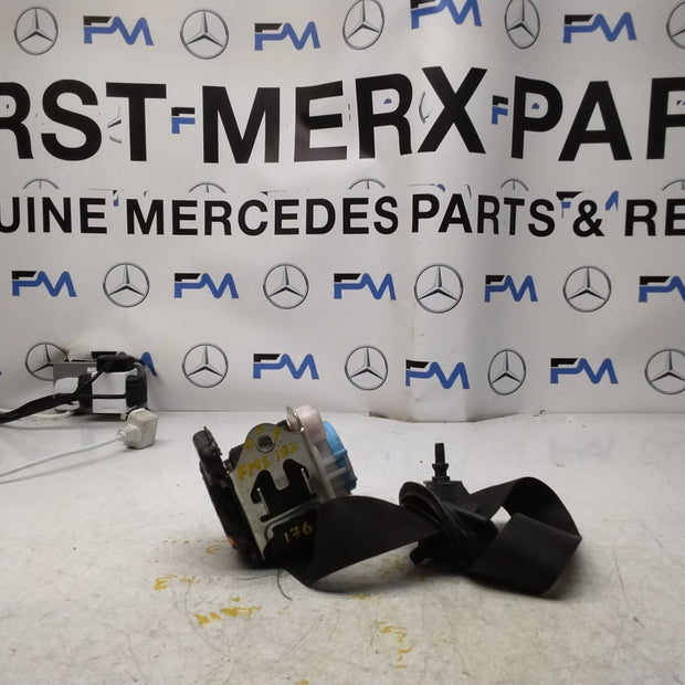 MERCEDES A CLASS SEAT BELT FRONT RIGHT A1768600285 W176 FMS182 OSF