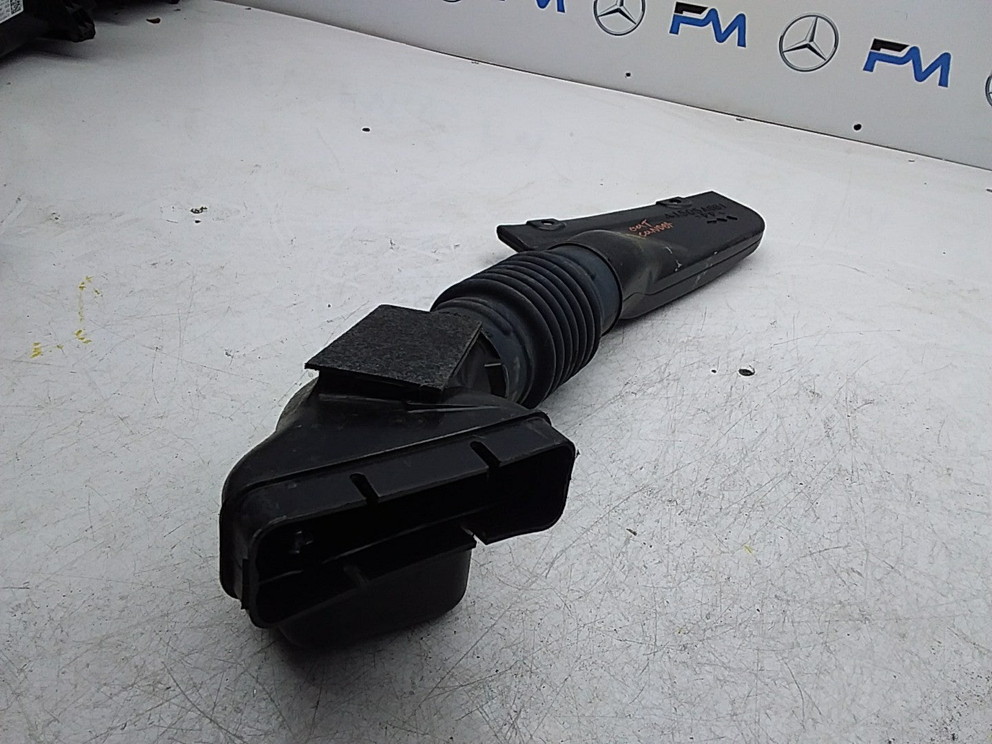 MITSUBISHI OUTLANDER AIR INTAKE TUBE 1505A661 FMI81