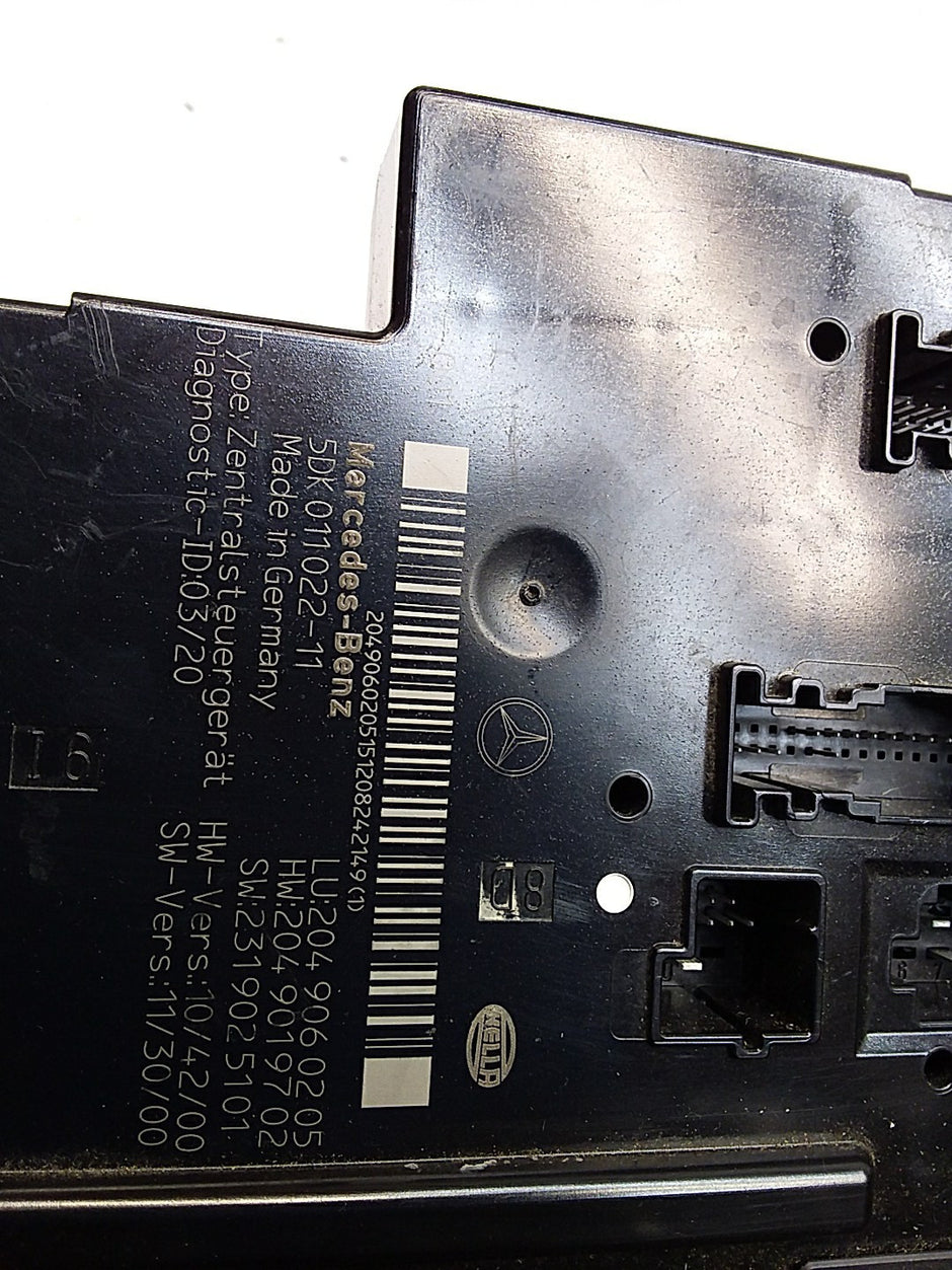 MERCEDES C-CLASS W204  FUSE  BOX RELAY A2049060205 FMF102