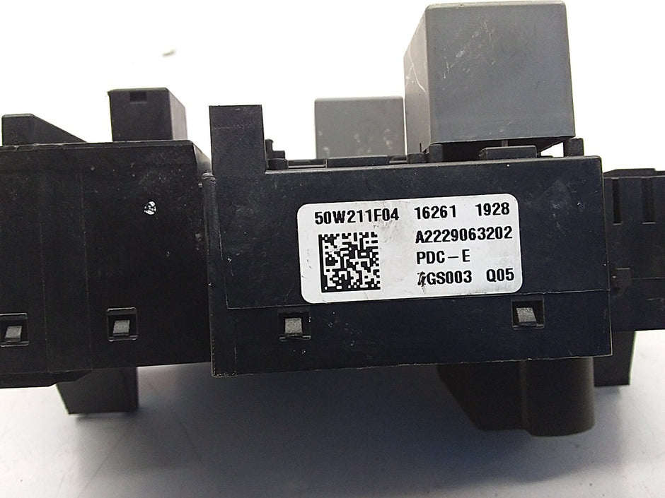 MERCEDES BENZ S-CLASS W222 FUSE BOX RELAY  A2229063202 FMF74