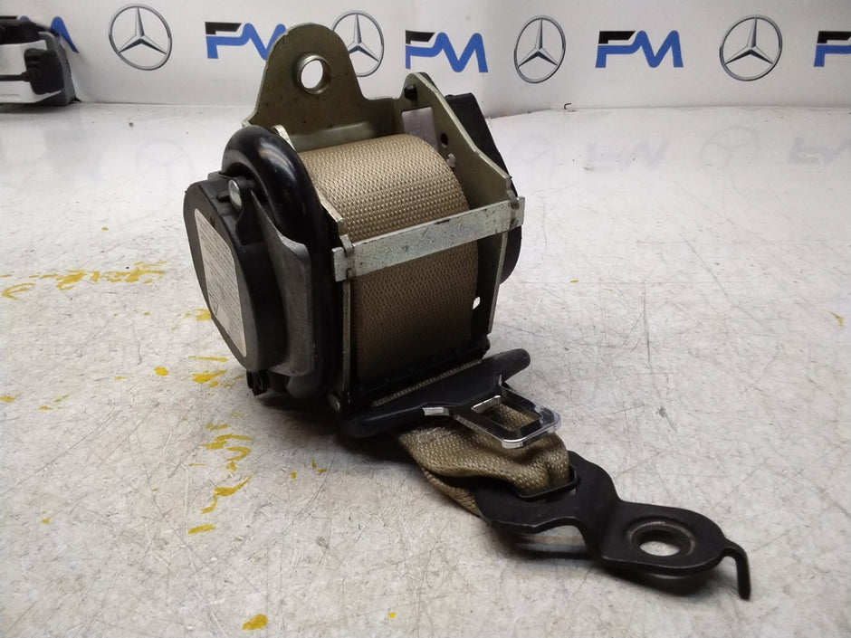 MERCEDES E CLASS SEAT BELT REAR RIGHT AND LEFT A2078602185 C207 FMS456 NSR OSR