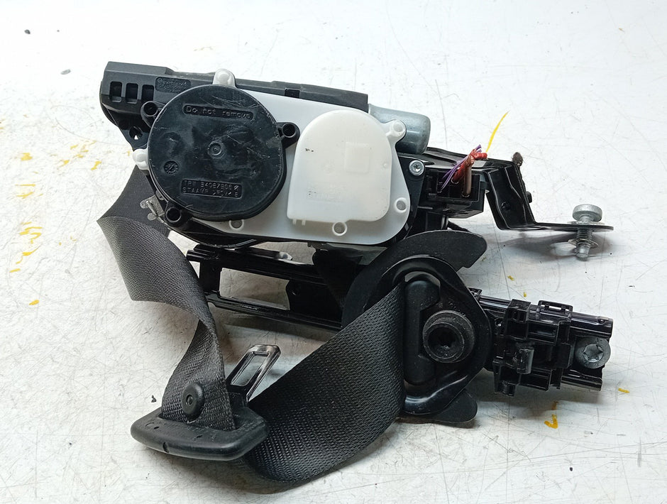 MERCEDES E220 SEAT BELT A2138605600 FRONT RIGHT DSL AUTO W213 ESTATE FMS94 OSF