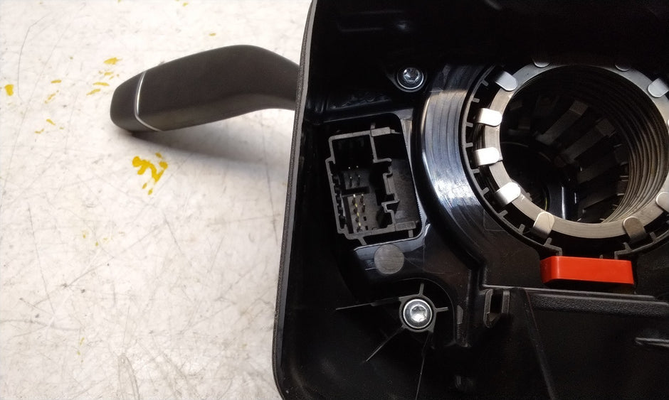Mercedes E-CLASS W213 INDICATOR/WIPER GEAR SELECT + SQUIB  A2139001002 FM001032