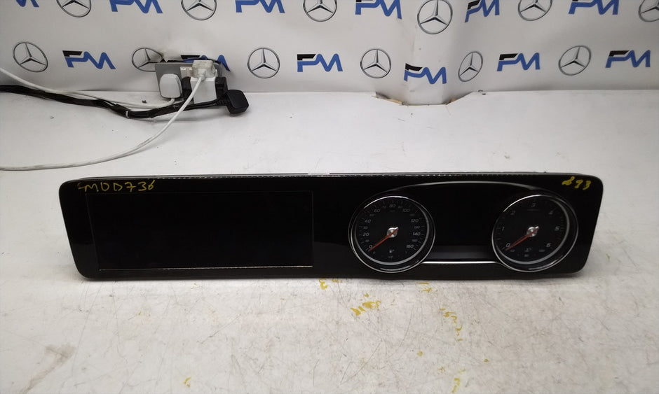 MERCEDES E-CLASS W213 DISPLAY SCREEN INSTRUMENT CLUSTER FM00736