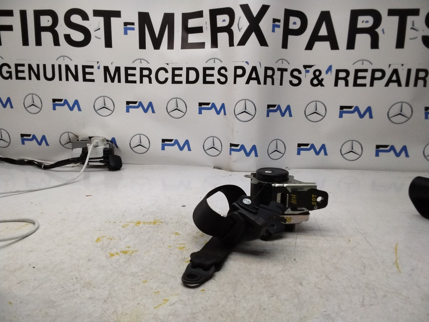 MERCEDES-BENZ W205 C CLASS FRONT LEFT PASSENGER SEATBELT A2058605185 FMS338 NSF
