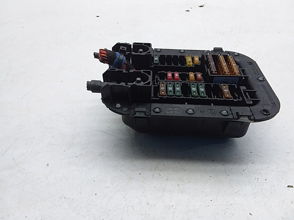 MERCEDES BENZ S-CLASS W222 2014ONWARDS FUSE RELAY BOX  A2225403150 FMF128