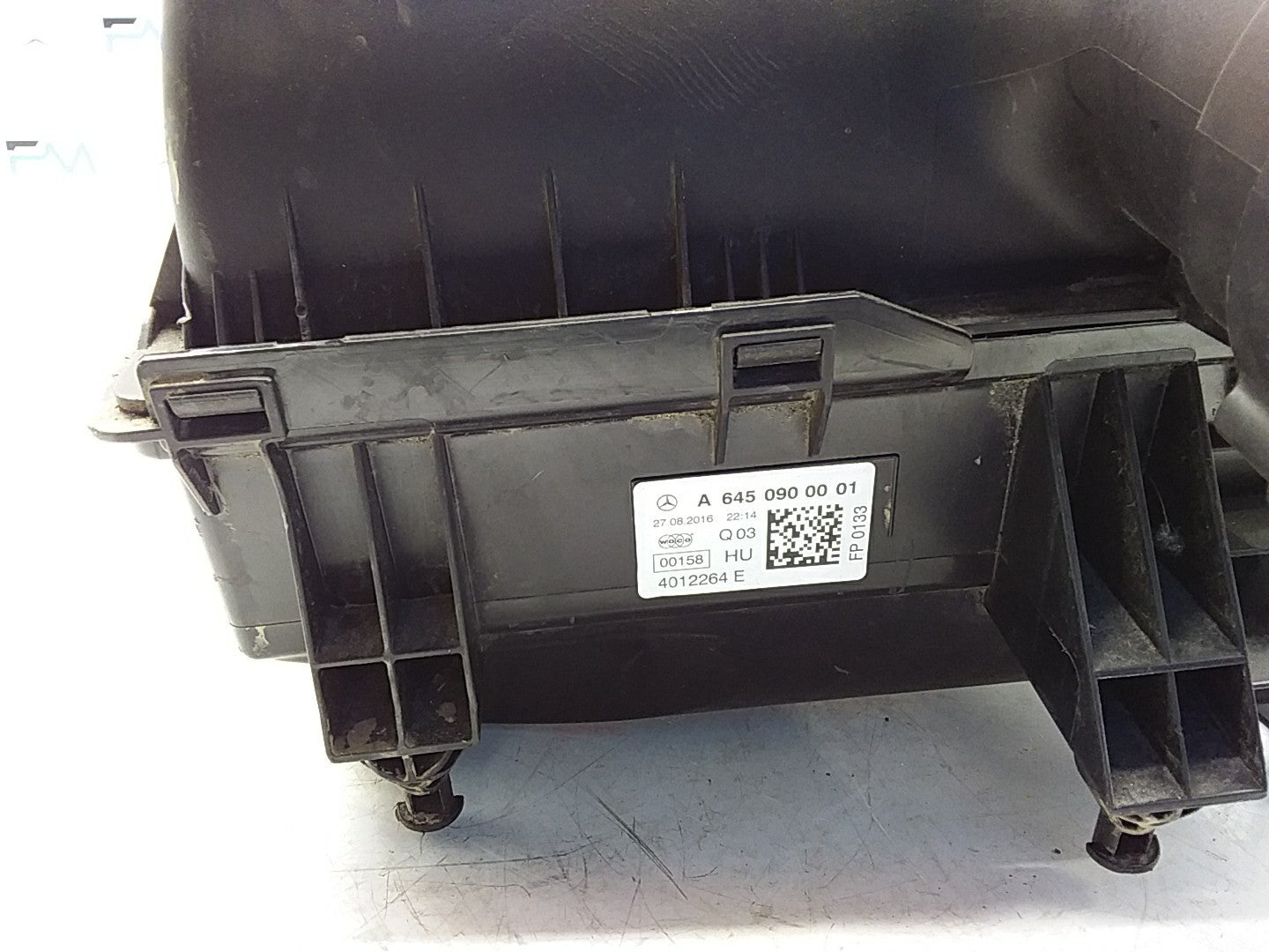 MERCEDES GLA CLASS X156 2013-2020 AIR FILTER BOX  SENSOR 2.1 D A6450900001 FMA01
