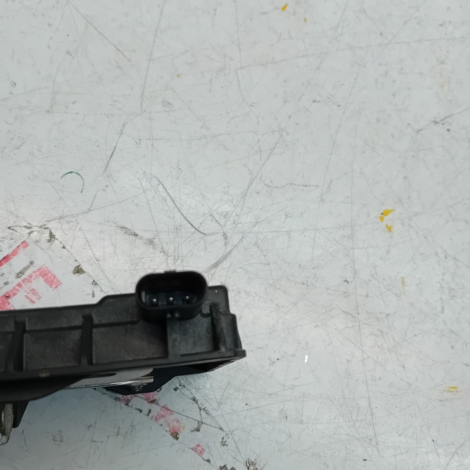 MERCEDES  C E CLASS W205 W213 NEGATIVE BATTERY CLAM TERMINAL A0009068705 FM00837