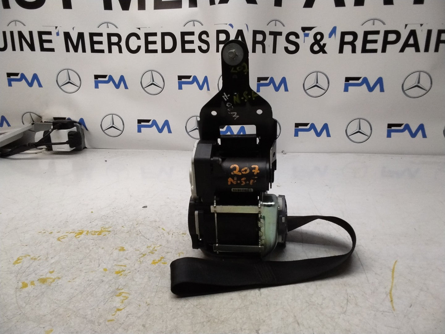 MERCEDES E CLASS SEAT BELT FRONT LEFT PASSENGER COUPE A2078605185 FMS444 NSF