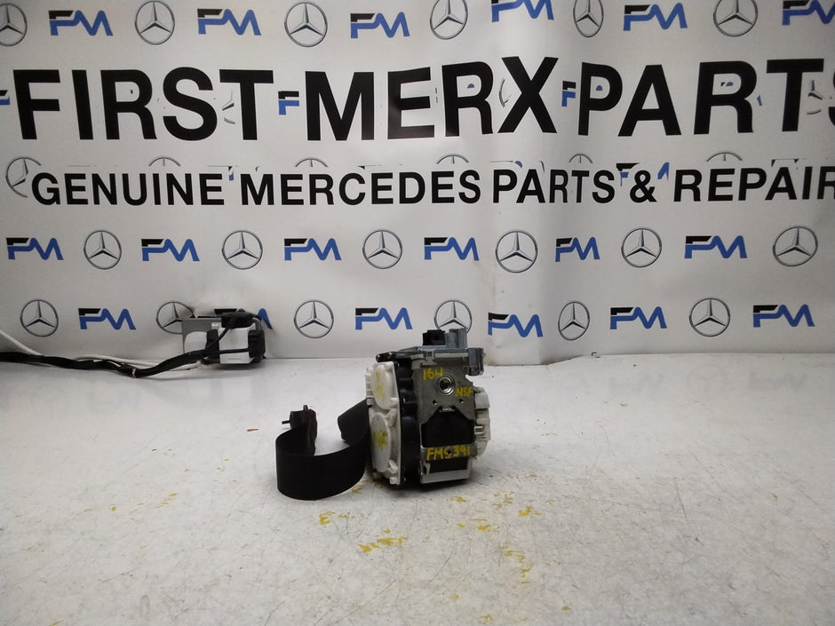 MERCEDES M CLASS SEAT BELT FRONT LEFT PASSENGER SIDE W164 A2518603186 FMS391 NSF