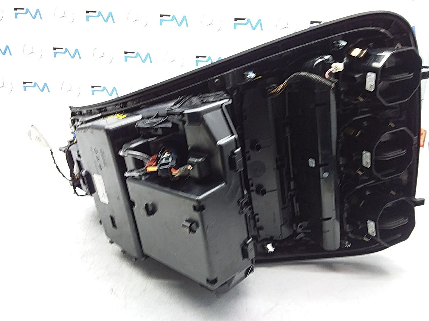 2014 ONWARDS MERCEDES C-CLASS W205 CENTRE  CONSOLE  A2056803905 FMK12