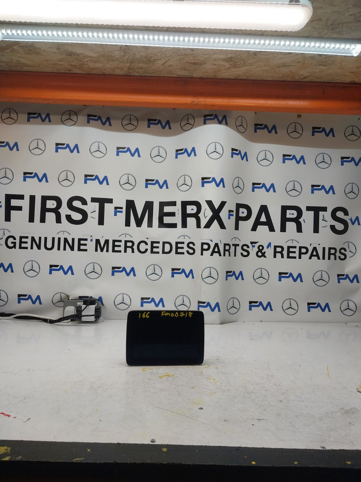 MERCEDES M-CLASS W166 DISPLAY SCREEN A1669001420 2016 FM00718