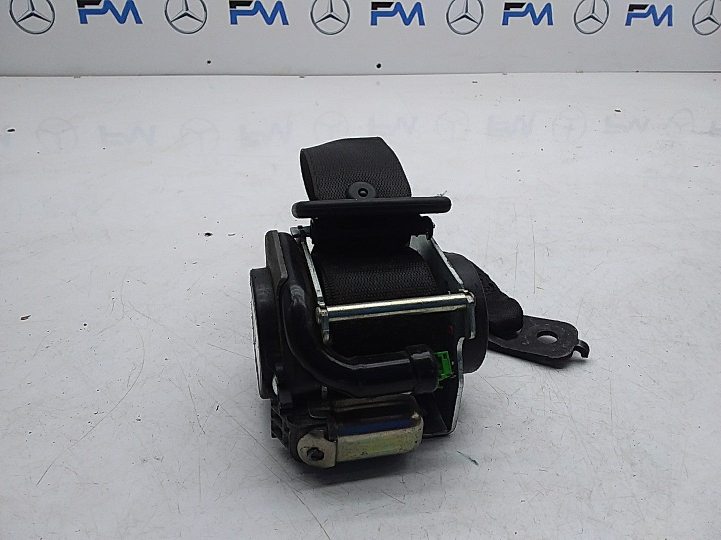 MERCEDES E-CLASS W207 SEAT BELT REAR  LEFT PASSENGER SIDE A2078502385 FMS210 NSR