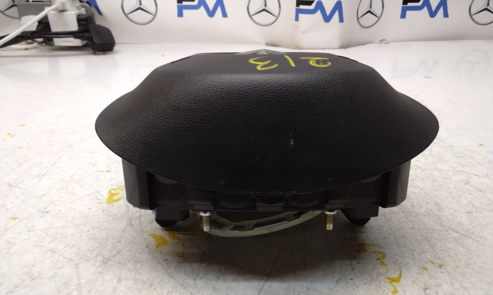 MERCEDES BENZ E-CLASS W213 STEERING WHEEL AIRBAG 634032100 FM00741