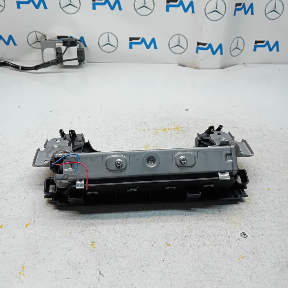 MITSUBISHI OUTLANDER MK3 KNEE AIR SRS BAG RIGHT DRIVER SIDE 7030A-31754 FM00989