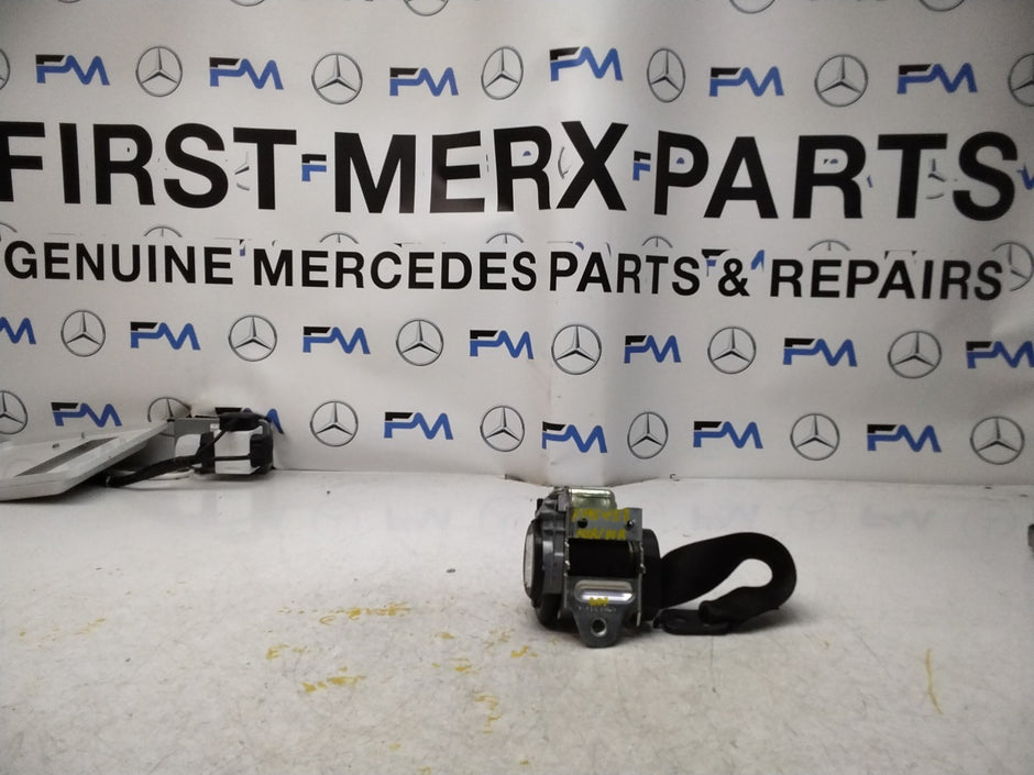 MERCEDES E CLASS SEAT BELT REAR RIGHT AND LEFT A2078602385 C207 FMS453 NSR OSR
