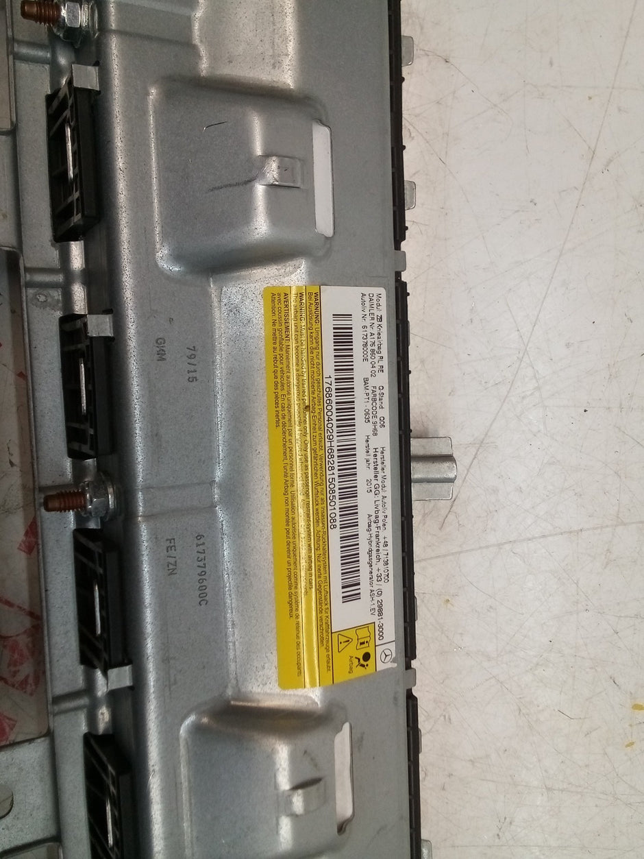 MERCEDES BENZ A-CLASS W176 O/S/F DRIVER SIDE KNEE AIRBAG FM00765