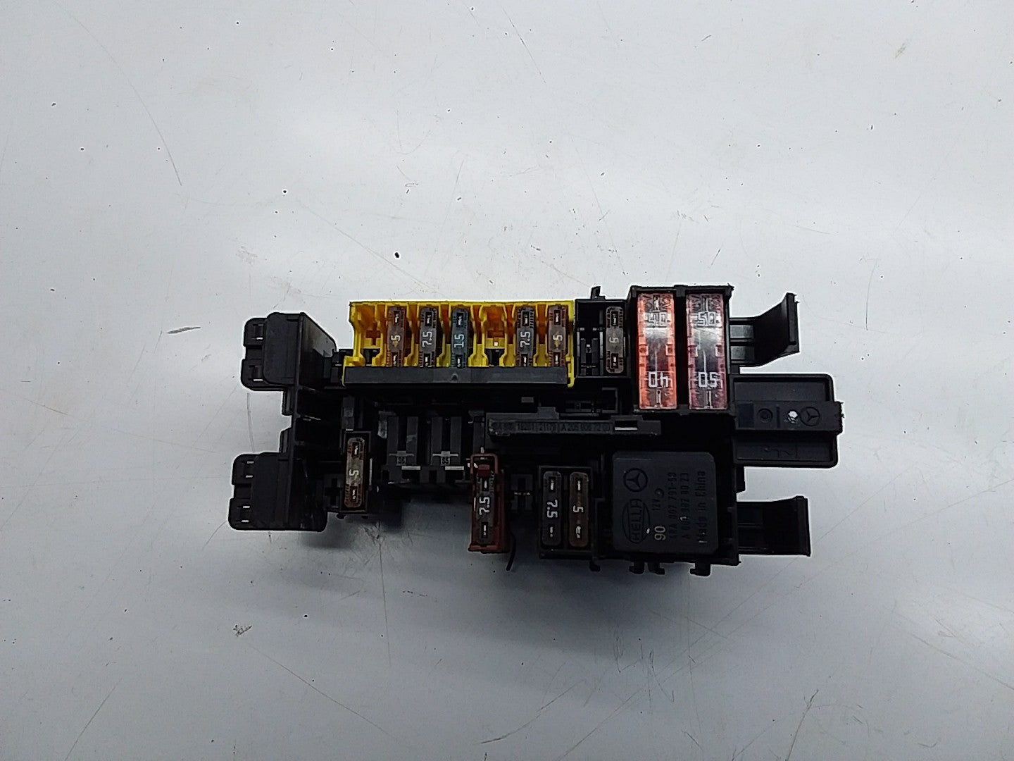 MERCEDES C CLASS FUSE RELAY BOX A2059067200 W205 2014 -2021 FMF11