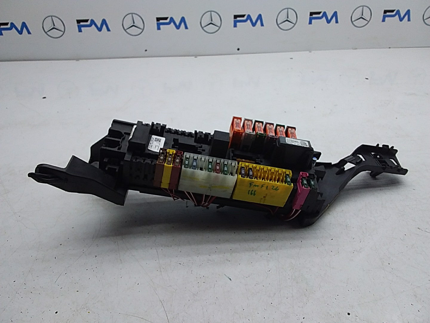 MERCEDES BENZ GLC W166 2015-2019 FUSE RELAY BOX  A1665402350 FMF126