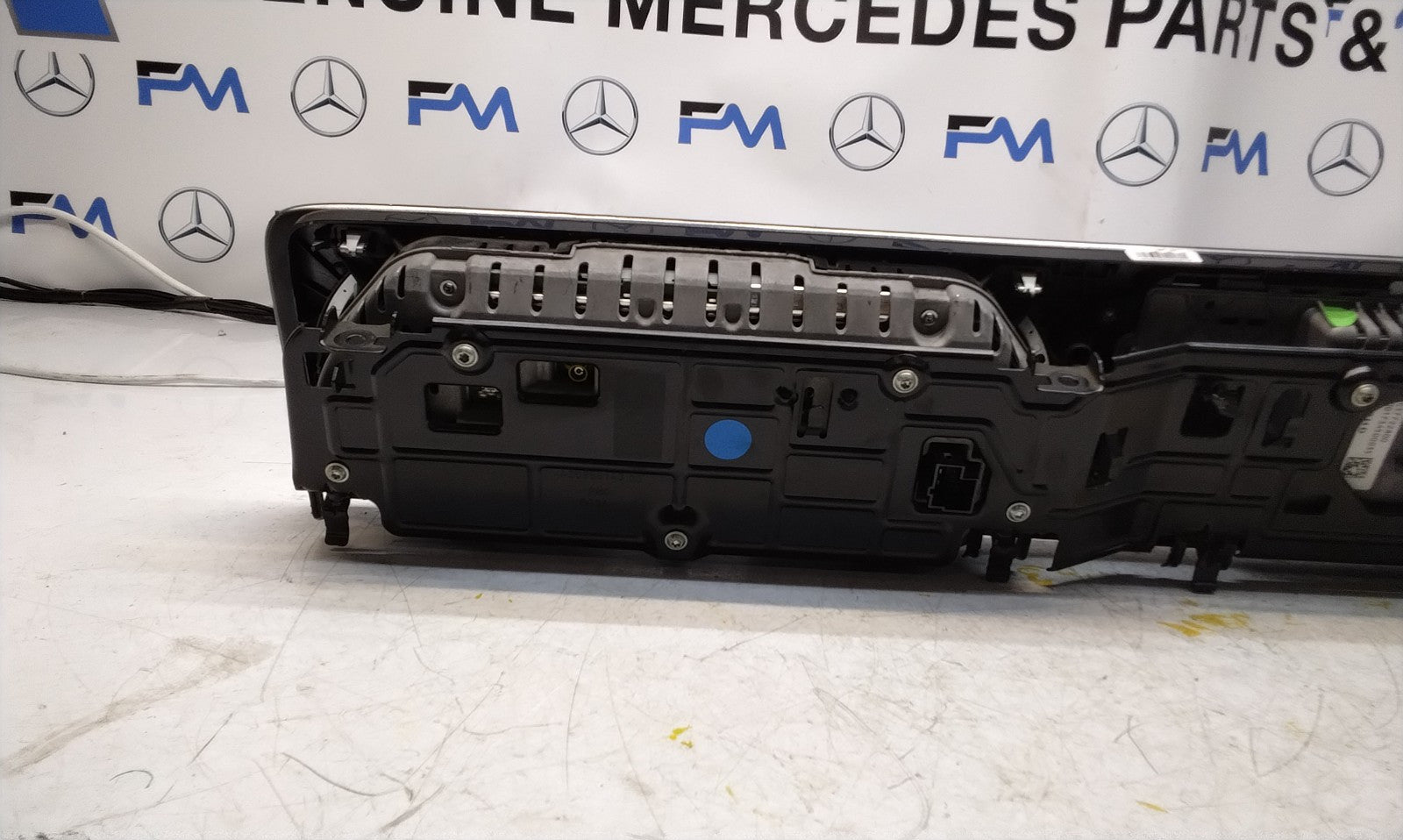 MERCEDES E-CLASS W213 DISPLAY SCREEN INSTRUMENT CLUSTER FM00736