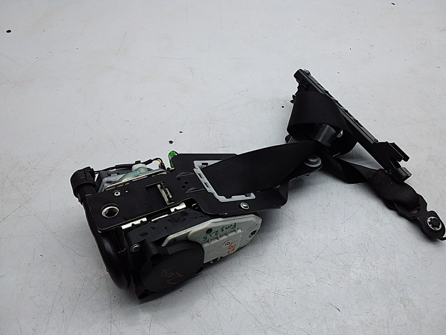 MERCEDES C-CLASS W204 SEAT BELT FRONT LEFT PASSENGER SIDE A2048680022 FMS215 NSF
