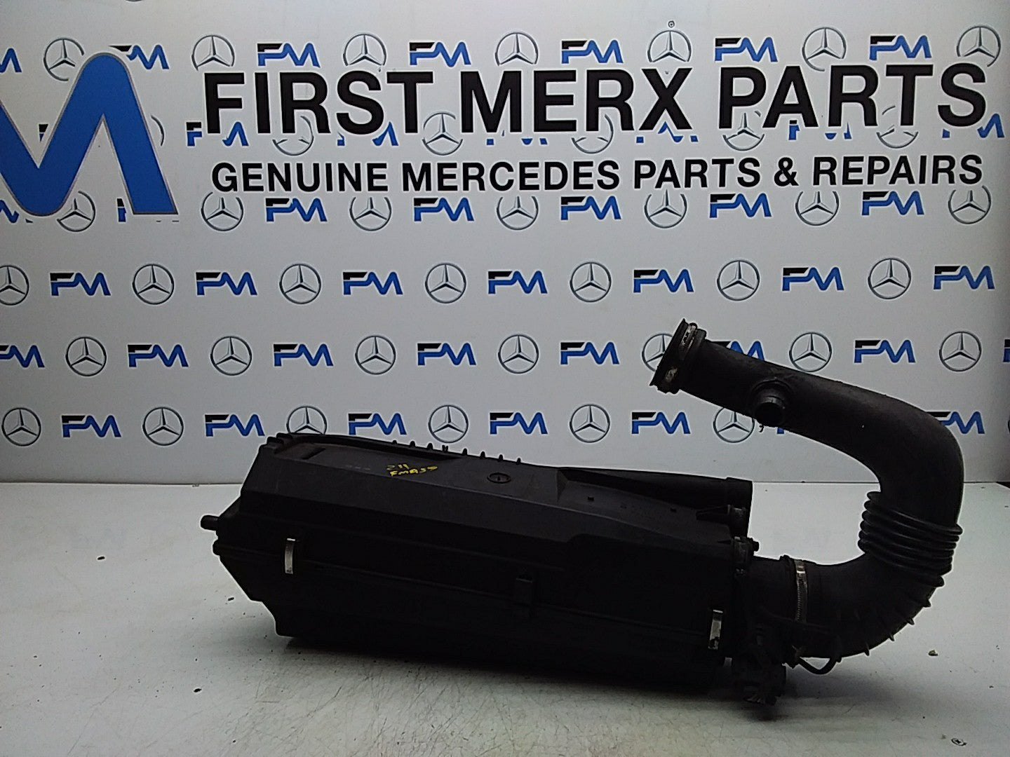 MERCEDES BENZ E-CLASS W211 2003 AIR FILTER CLEANER BOX 2.2 D A6560901001 FMA55