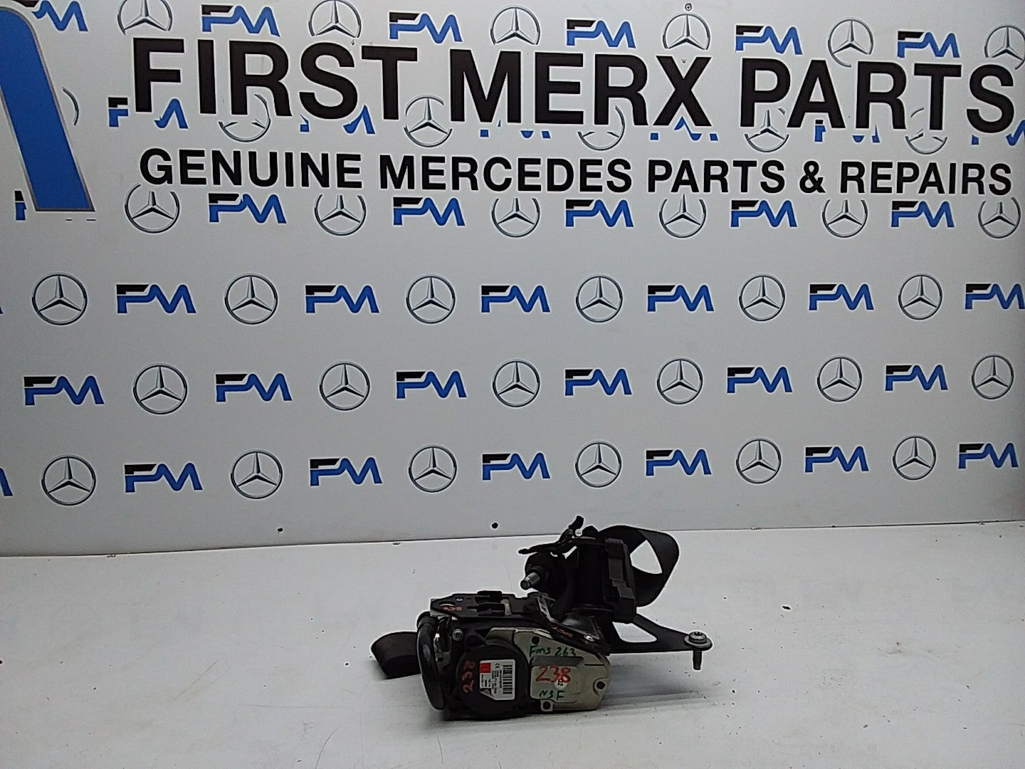 MERCEDES E-CLASS W238 SEAT BELT FRONT LEFT PASSENGER SIDE A2388602800 FMS263 NSF