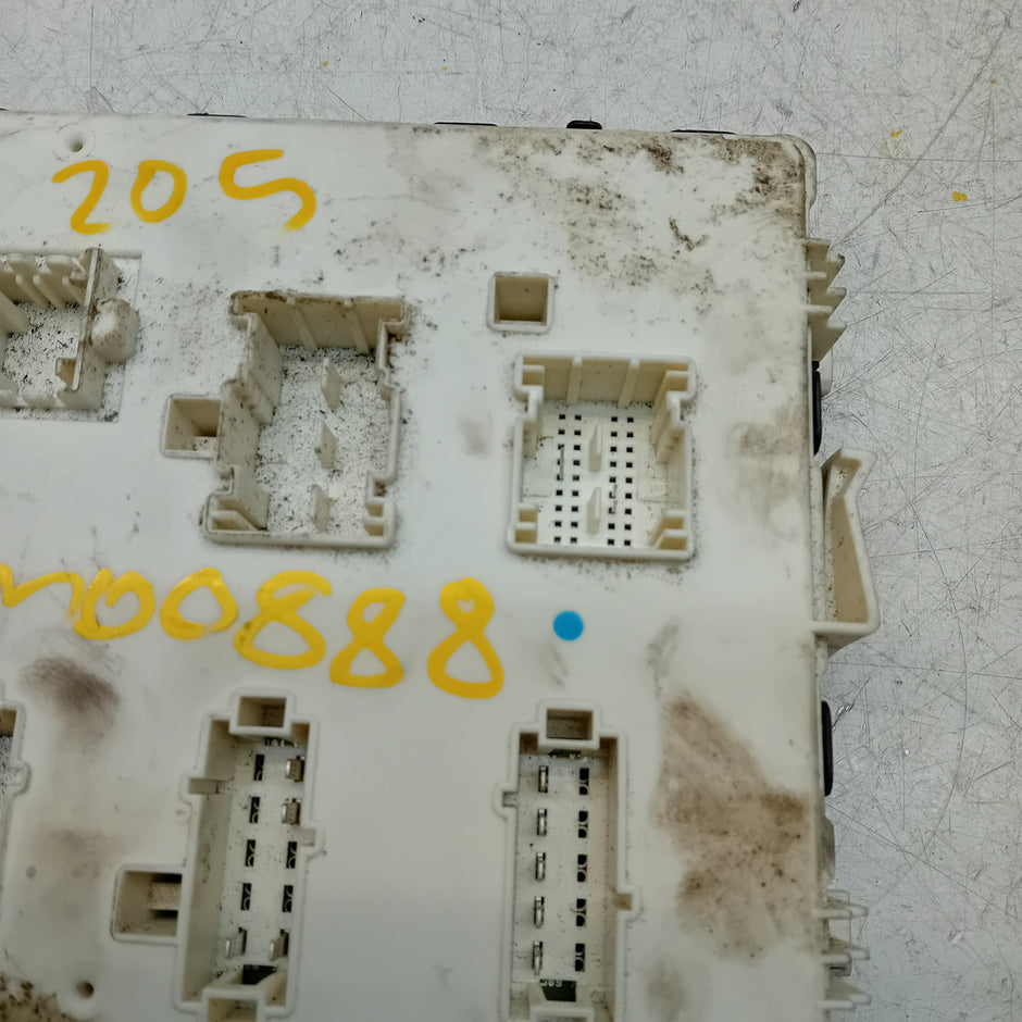 MERCEDES C-CLASS SAM CONTROL MODULE W205 A2059007339 FM00888