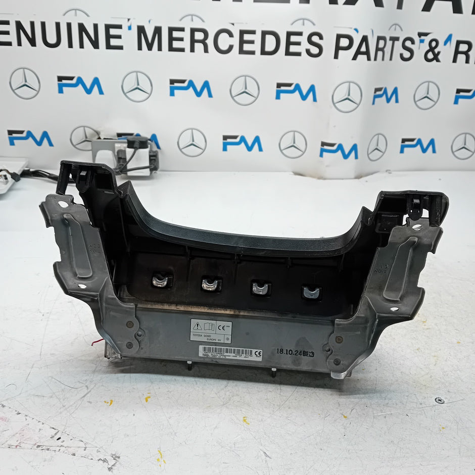 MITSUBISHI OUTLANDER MK3 KNEE AIR SRS BAG RIGHT DRIVER SIDE 7030A-31754 FM00988