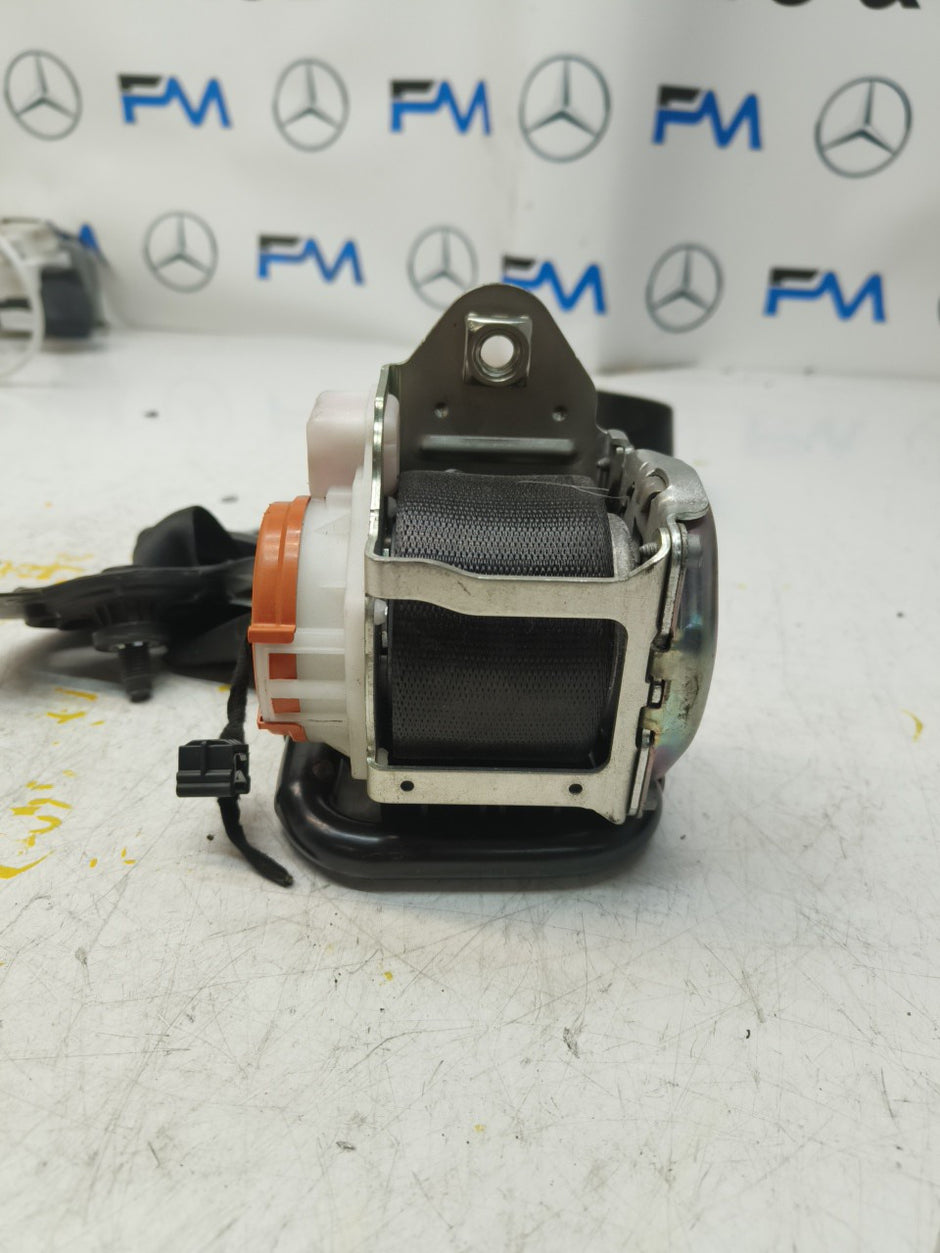 MERCEDES A CLASS  FRONT LEFT SEAT BELT WITH PRETENSIONER A1778600800 FMS46 NSF