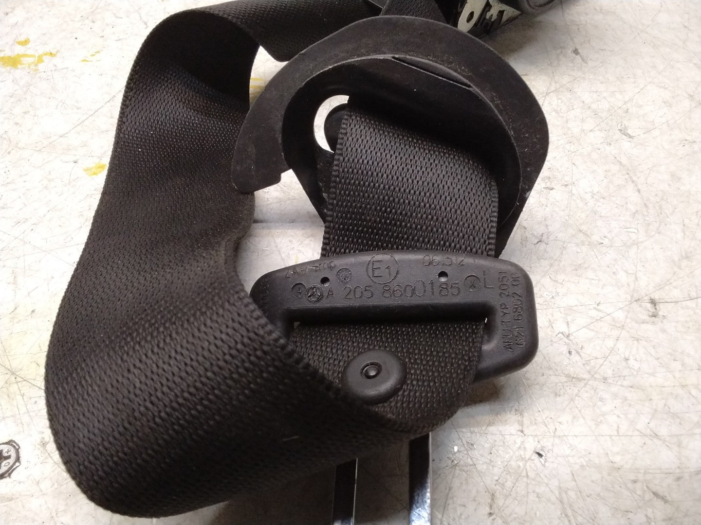 MERCEDES C CLASS SEAT BELT FRONT LEFT PASSENGER SIDE A2058600185 FMS292 NSF