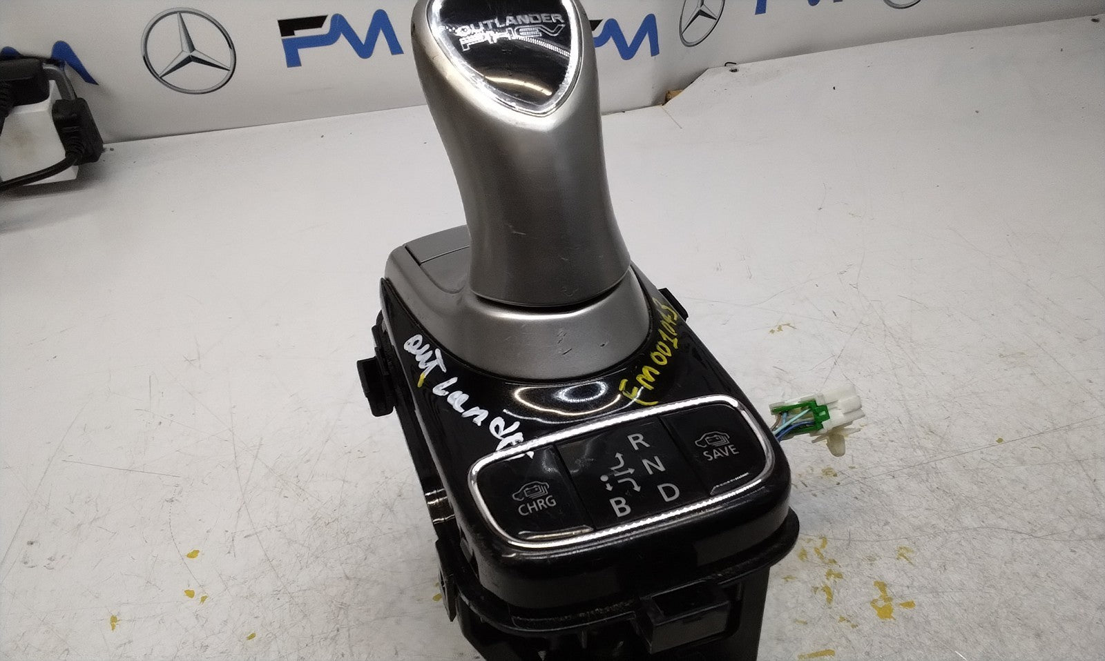 MITSUBISHI OUTLANDER MK3 2016 AUTOMATIC GEAR SHIFT MECHANISM 2400A355 FM001043
