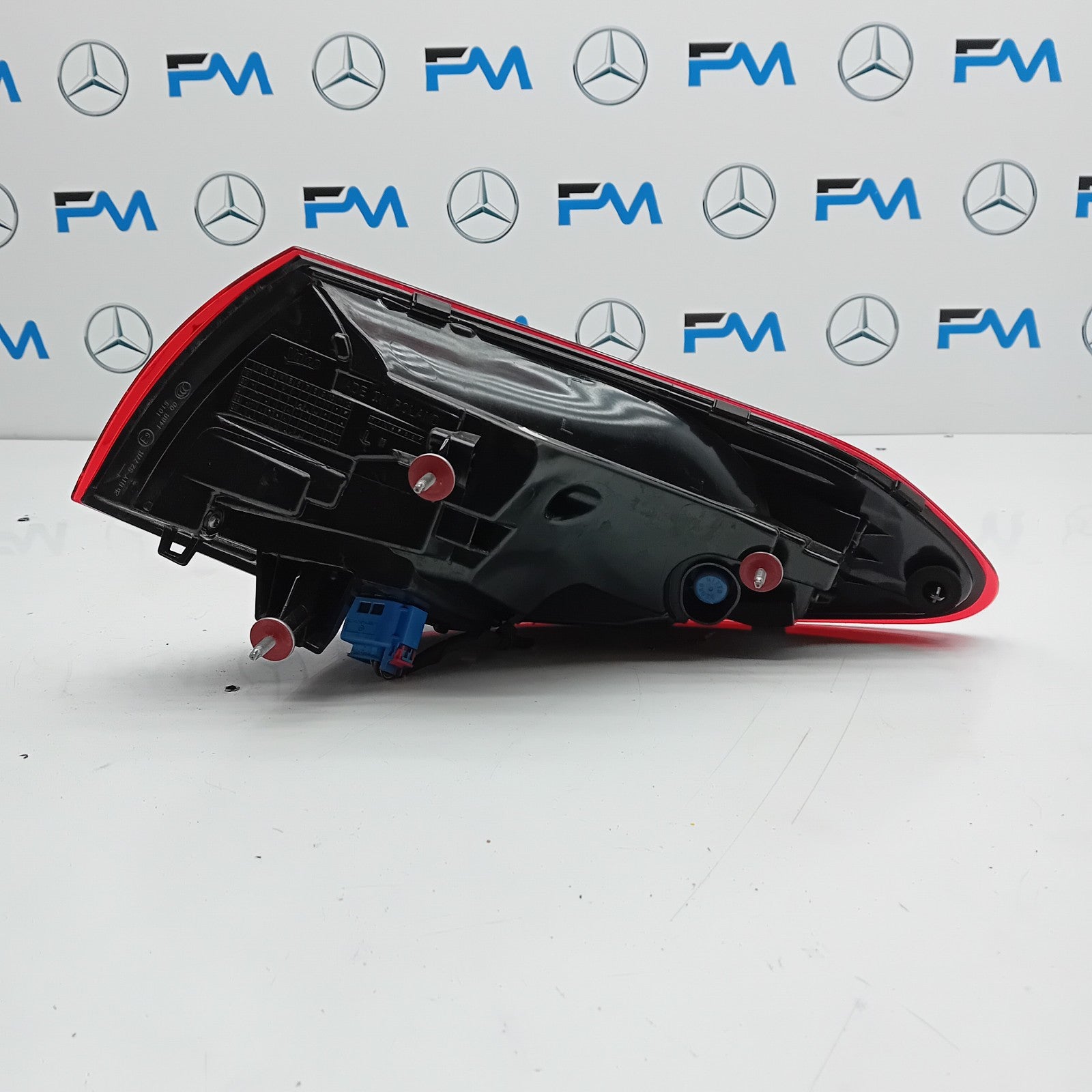 MERCEDES C-CLASS W206 PASSENGER SIDE NS REAR TAIL LIGHT FMT175 A2069060301