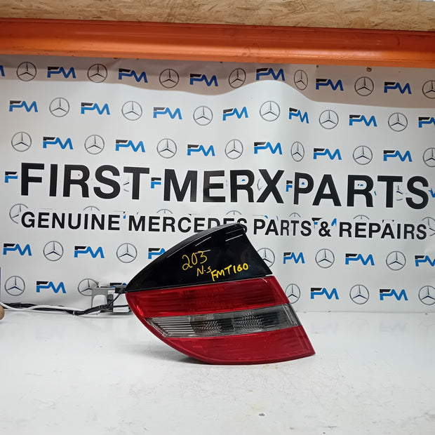 MERCEDES CLC W203 2009 PASSENGER SIDE NS REAR TAIL LIGHT A2038205164 FMT160