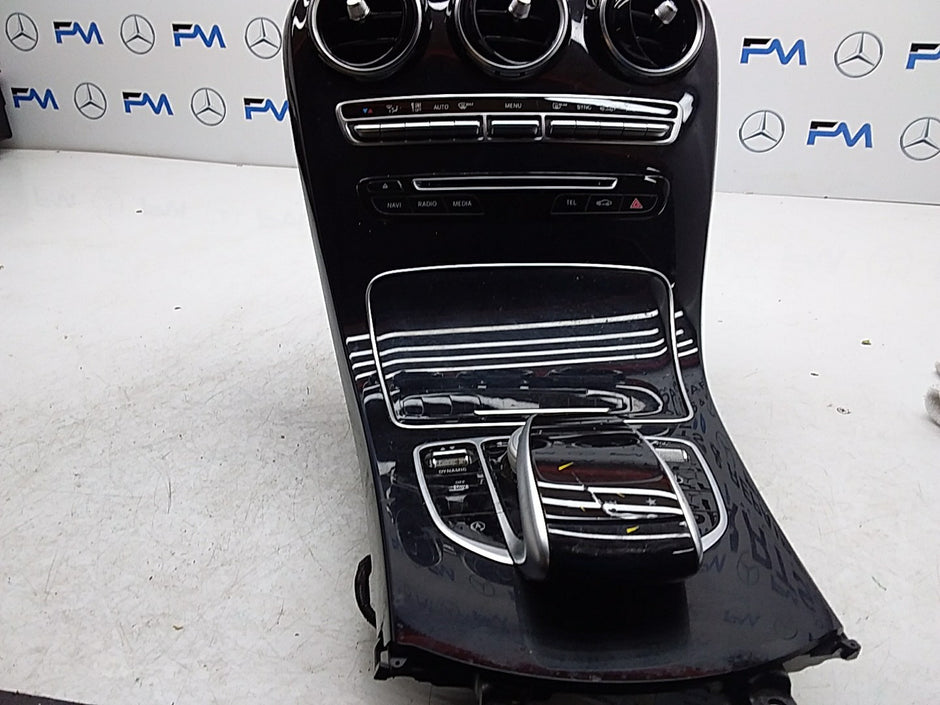 2014 ONWARDS MERCEDES C-CLASS W205 CENTRE  CONSOLE  A2056807210 FMK15 (DAMAGED)