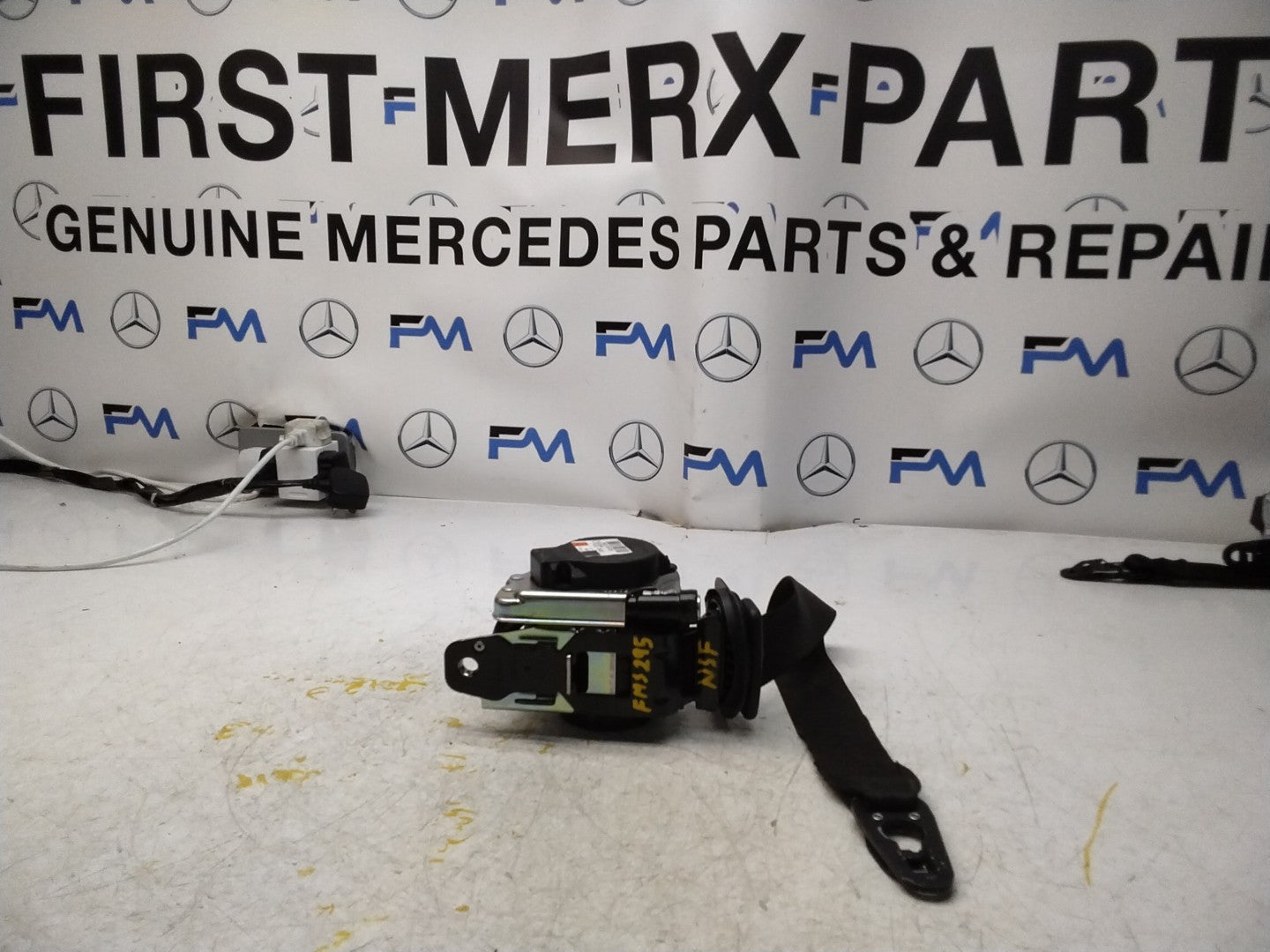 MERCEDES C-CLASS W205 SEAT BELT LEFT PASSENGER SIDE A2058600185 FMS295 NSF