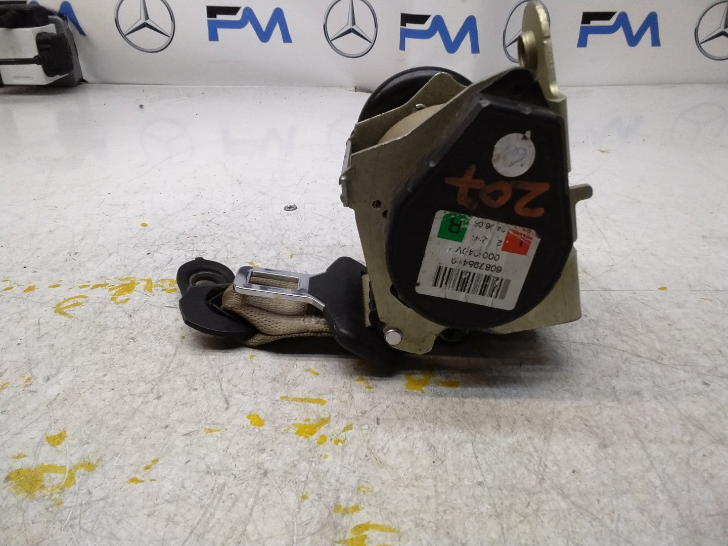 MERCEDES E CLASS SEAT BELT REAR RIGHT AND LEFT A2078602185 C207 FMS456 NSR OSR