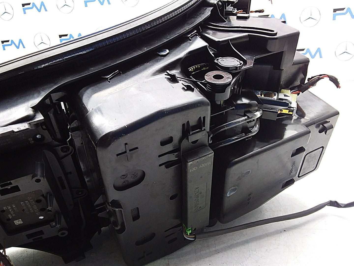 2016-2019 MERCEDES E CLASS W213 CENTRE  CONSOLE  A2138100815 FMK124