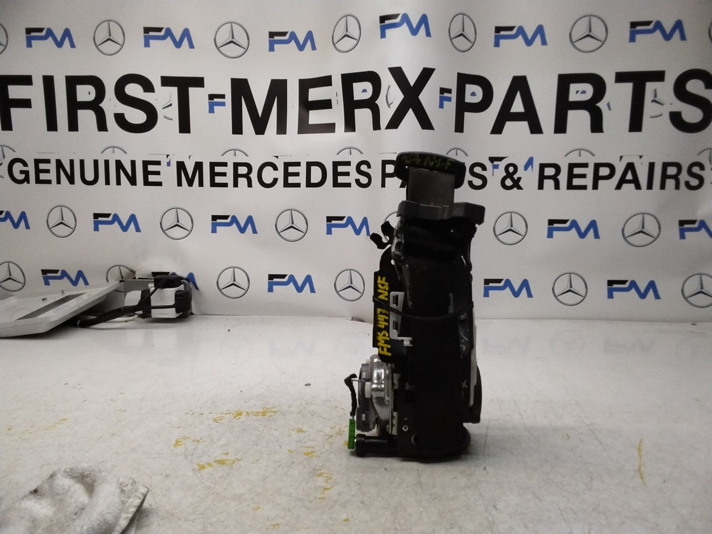 MERCEDES E CLASS W207 SEAT BELT FRONT LEFT PASSENGER A2078605585 FMS447 NSF