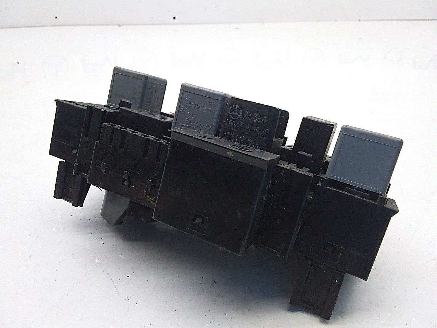 MERCEDES BENZ S-CLASS W222 FUSE BOX RELAY  A2229063302 FMF69
