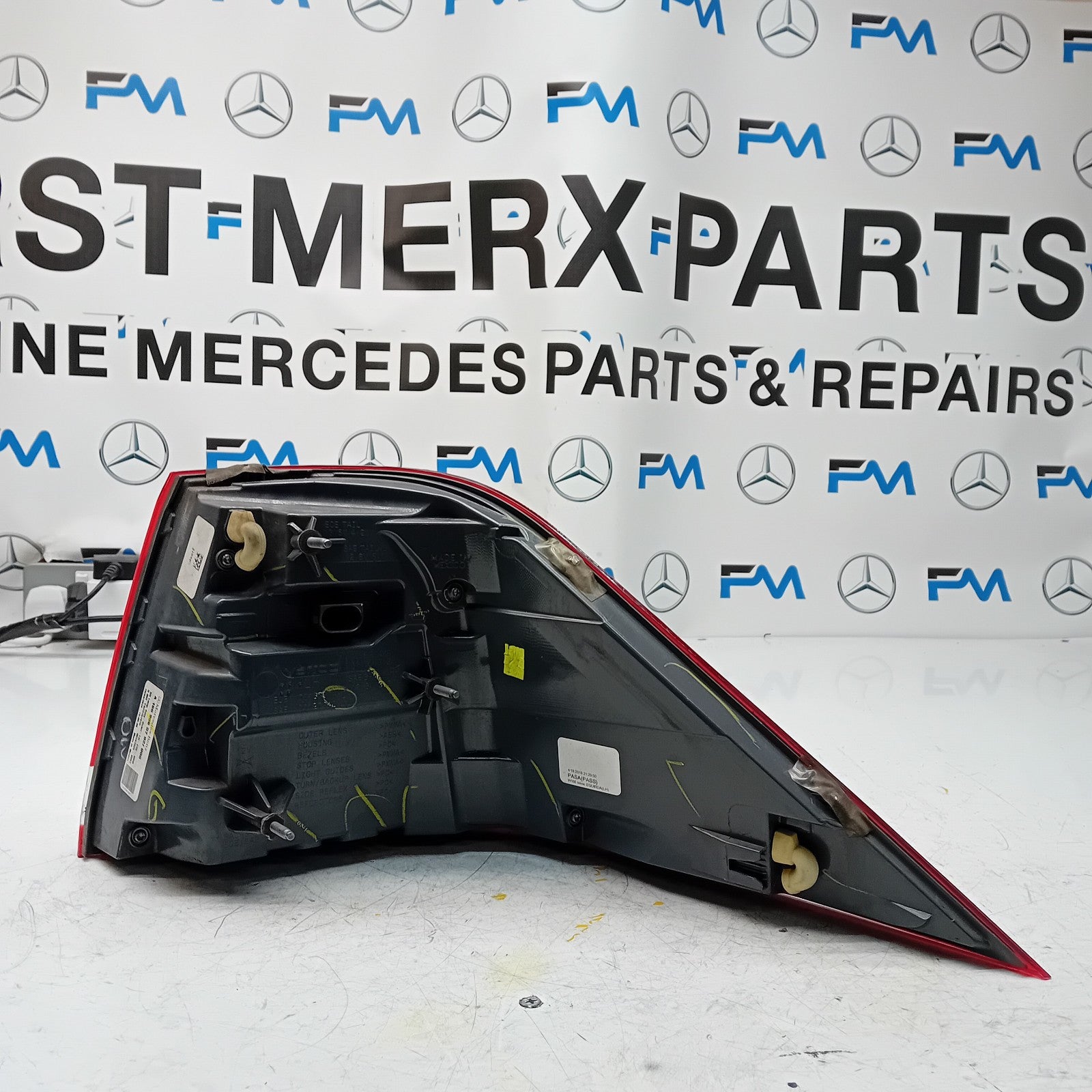 MERCEDES GLE W166 PASSENGER SIDE NS REAR TAIL LIGHT A1669065702 2018 FMT169
