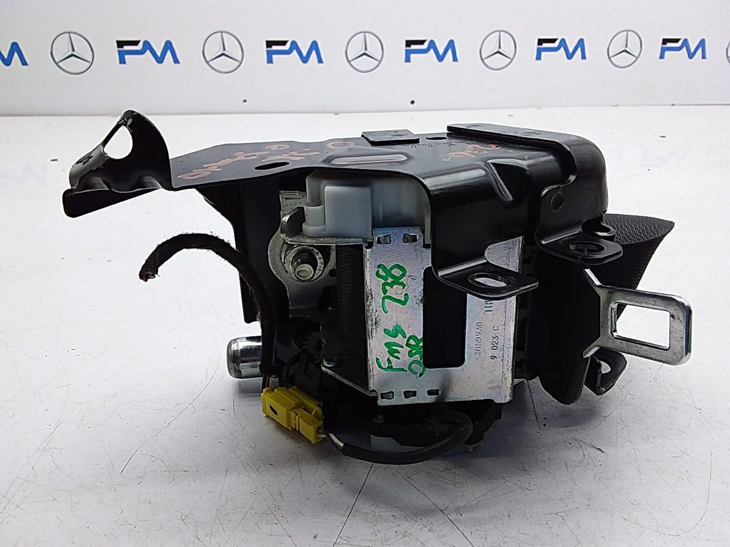 MERCEDES C-CLASS W204 SEAT BELT REAR RIGHT DRIVER SIDE A2048600885FMS238 OSR