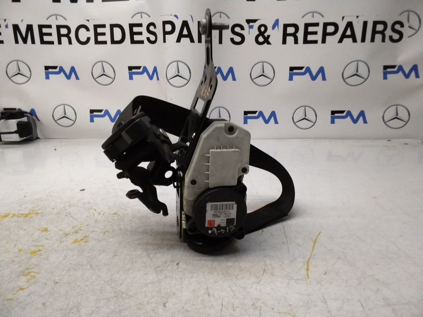 MERCEDES E CLASS SEAT BELT FRONT LEFT PASSENGER COUPE A2078605185 FMS443 NSF